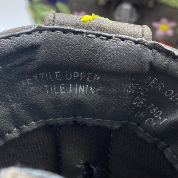 Betseyville Reece Floral Embroidered Faux Leather Ankle Cowboy Boots Girl Sz 12 - Picture 3 of 9